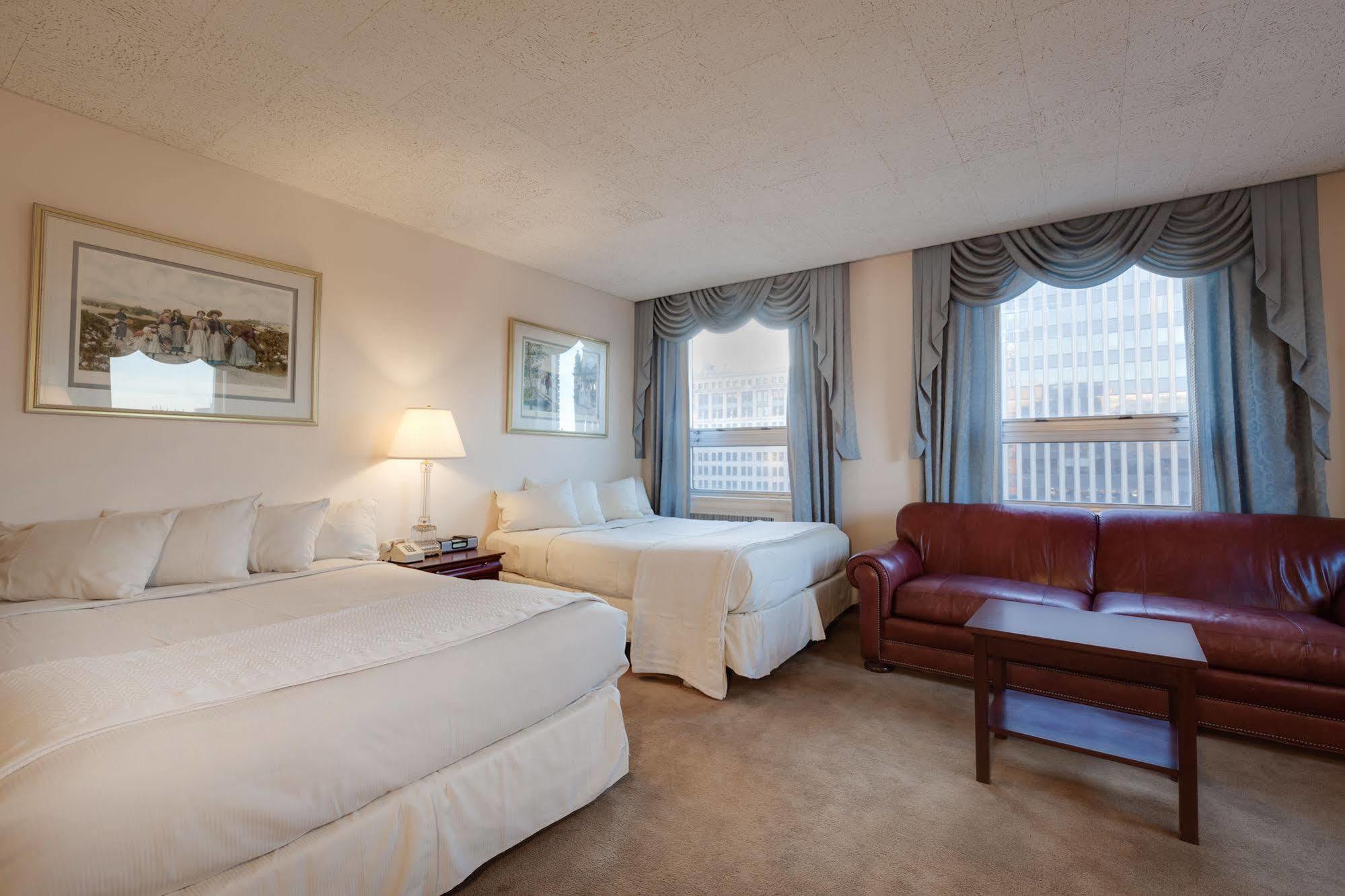 Milwaukee Athletic Club Hotel Bagian luar foto